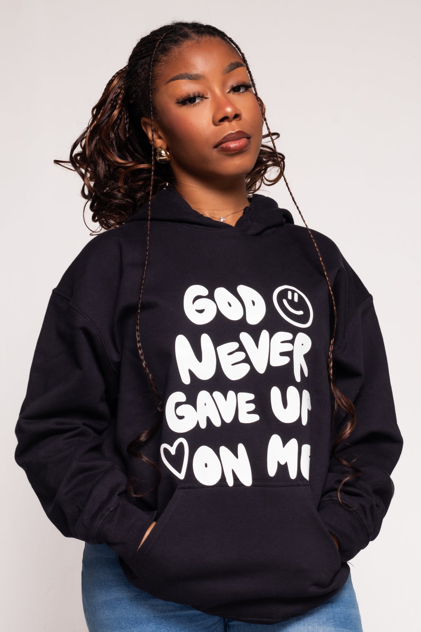 GOD NEVER GAVE UP ON ME HOODIE | BLACK / WHITE