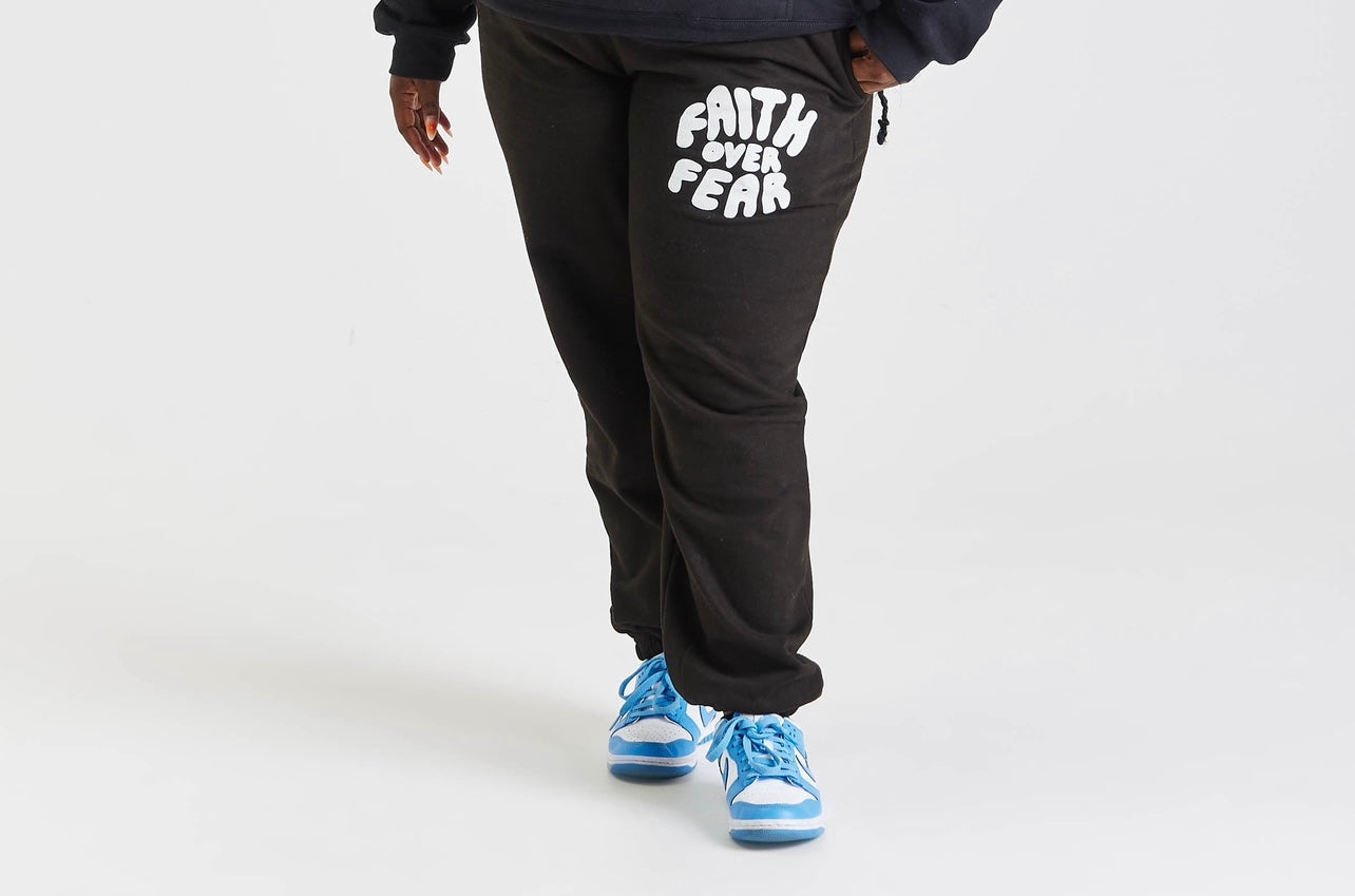 FAITH OVER FEAR PUFF PRINT JOGGERS | BLACK / WHITE