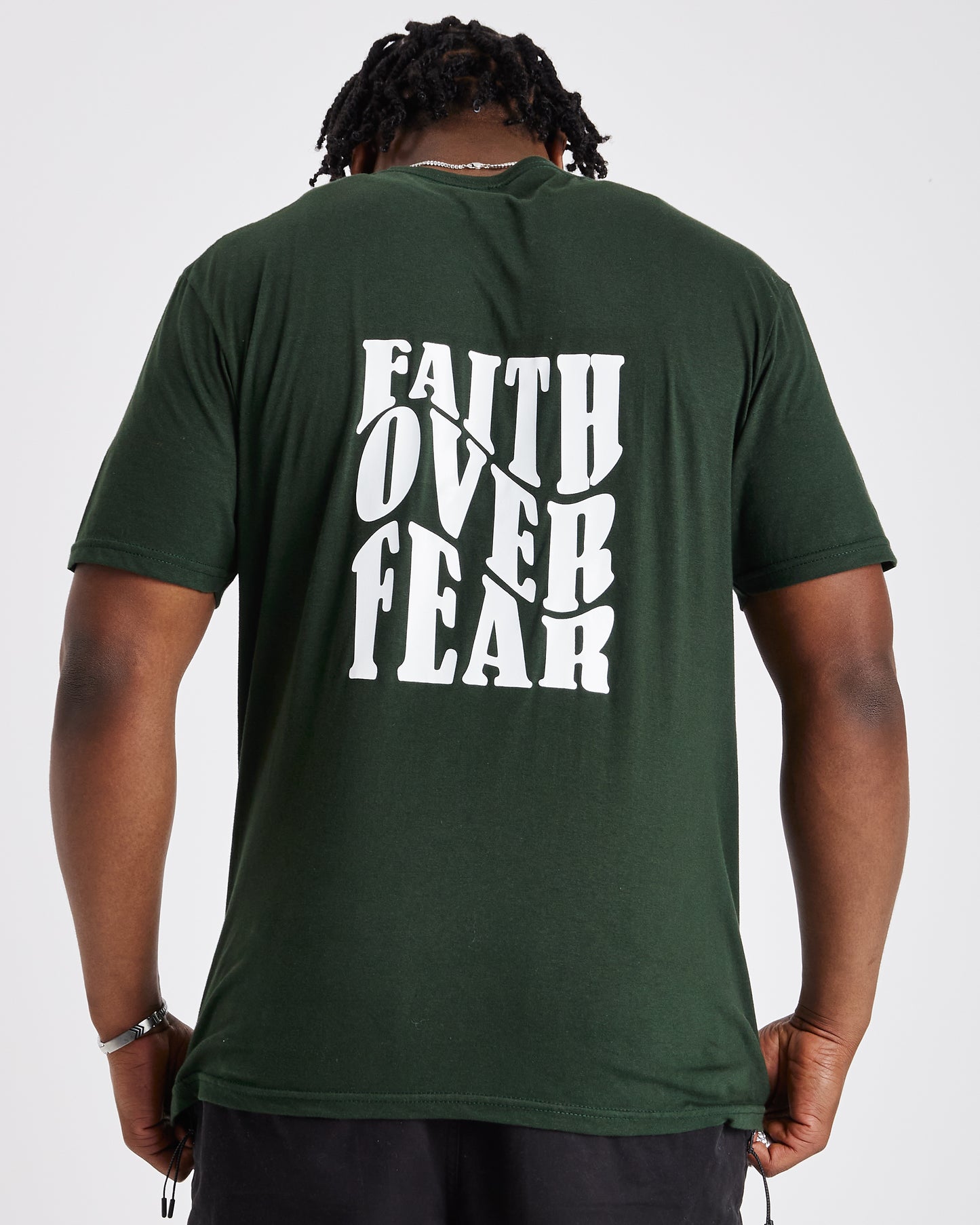 FAITH OVER FEAR TEE | FOREST GREEN / WHITE