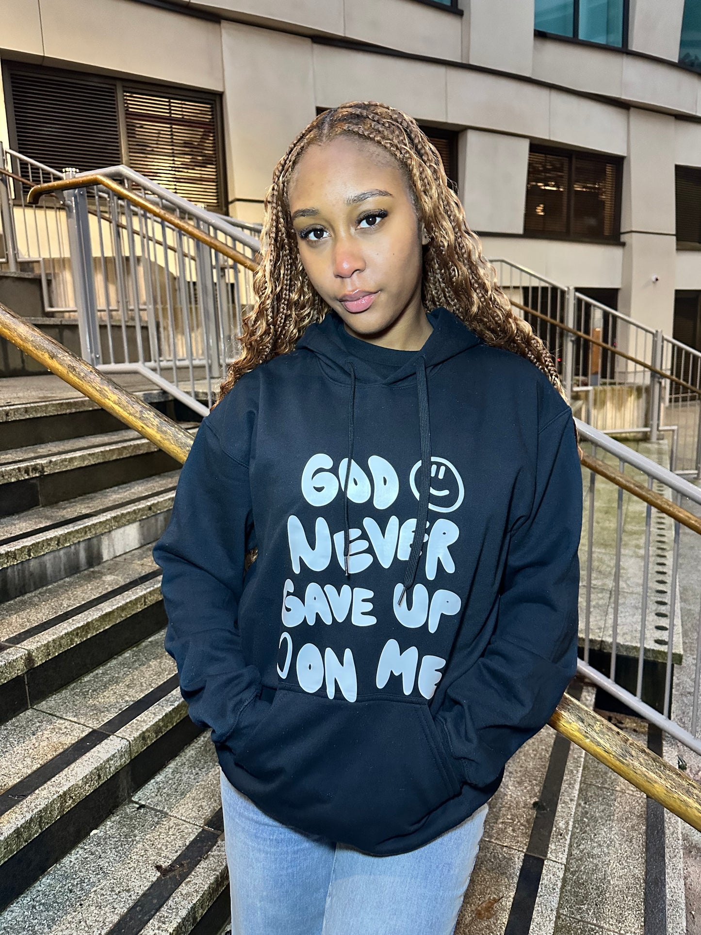 GOD NEVER GAVE UP ON ME HOODIE | BLACK / WHITE