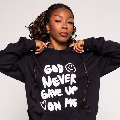 GOD NEVER GAVE UP ON ME HOODIE | BLACK / WHITE